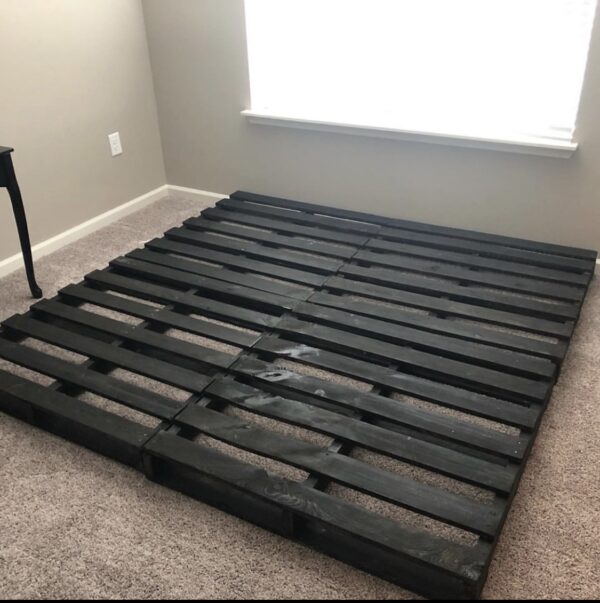 Pallet bed